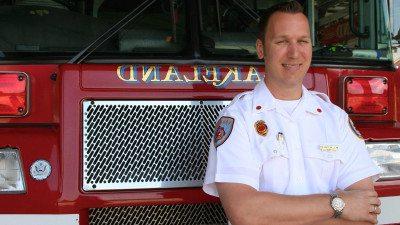 Shane Reynolds is rescue chief at the 莱克兰 Fire Department. He holds two associate's degrees from Polk, and is working on his Bachelor of Applied Science in Supervision and Management.